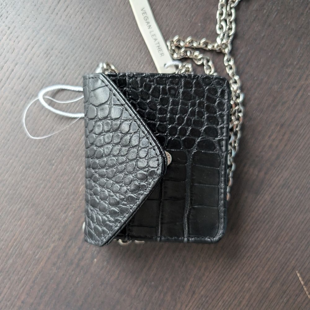 Black Vegan Croc leather chain strap wallet - Picture 8 of 8